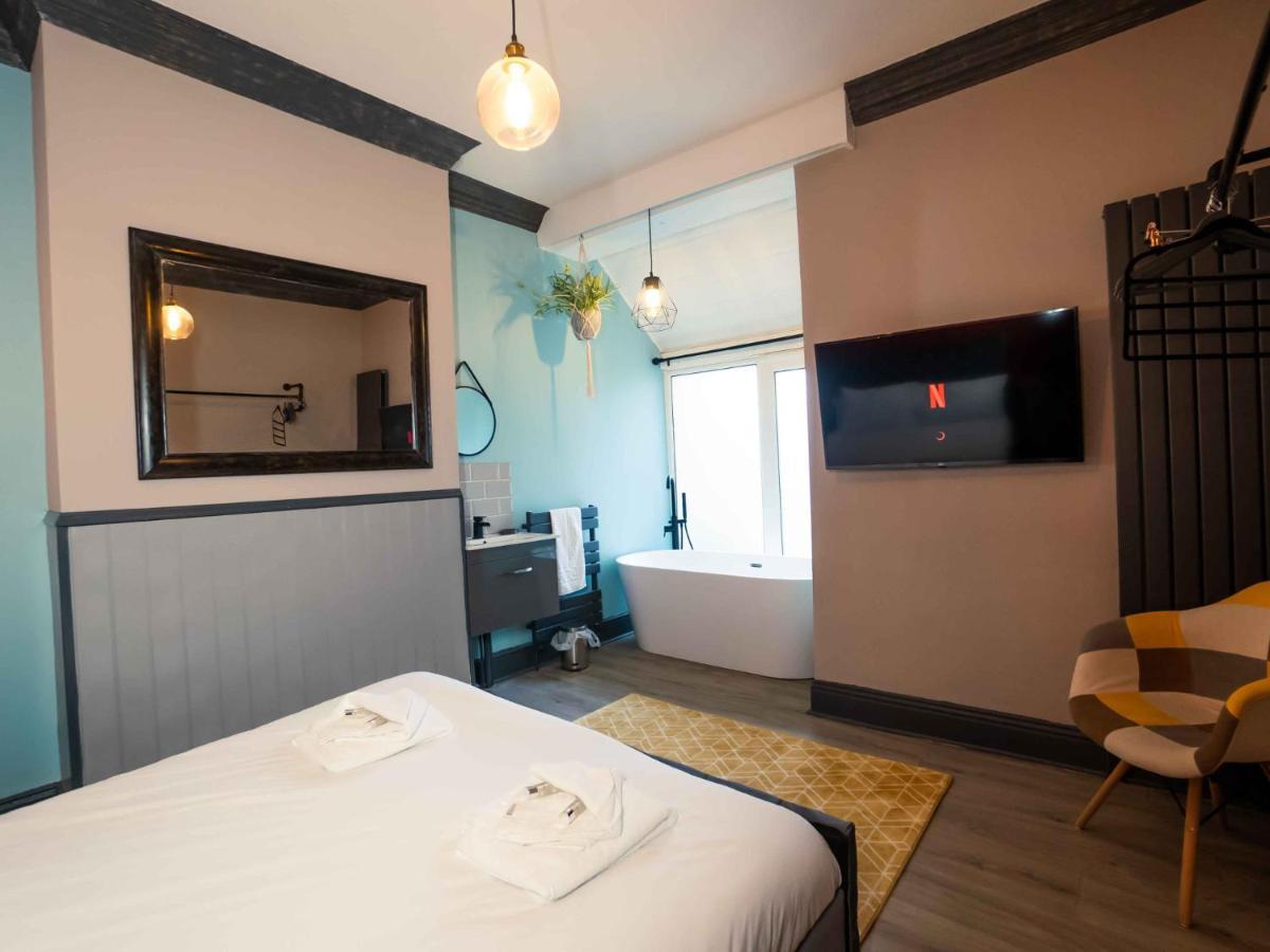Pass The Keys Amazing, Newly Renovated 5Bedroom House Sleeps 10 Scarborough Exterior foto