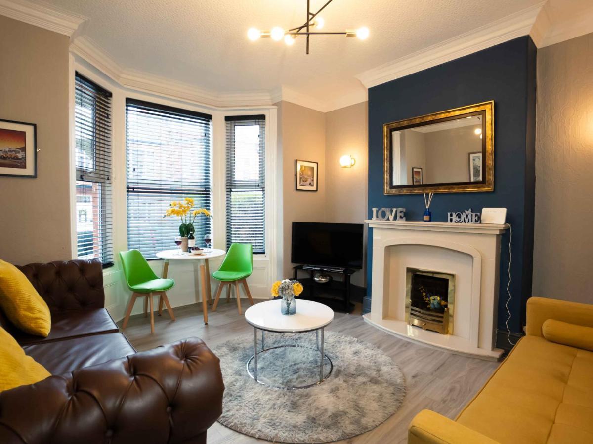 Pass The Keys Amazing, Newly Renovated 5Bedroom House Sleeps 10 Scarborough Exterior foto