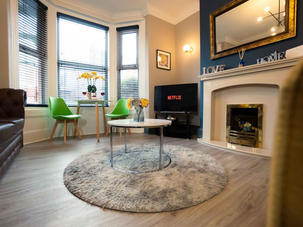 Pass The Keys Amazing, Newly Renovated 5Bedroom House Sleeps 10 Scarborough Exterior foto