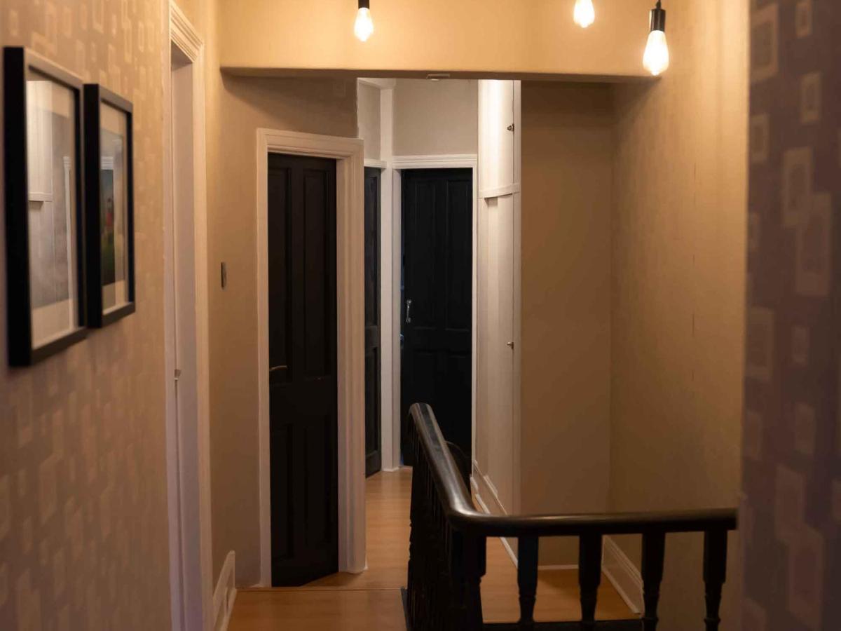 Pass The Keys Amazing, Newly Renovated 5Bedroom House Sleeps 10 Scarborough Exterior foto